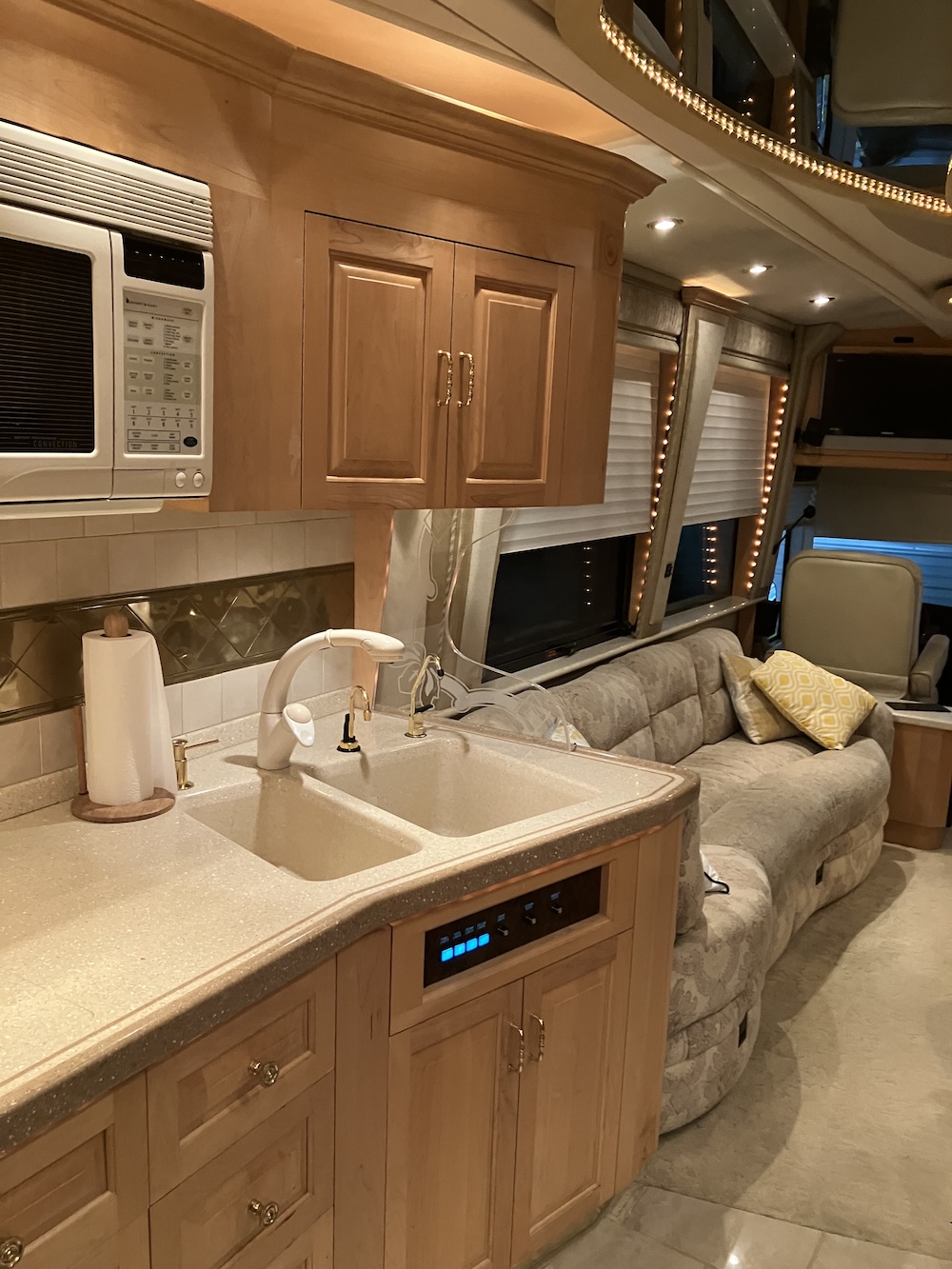 2002 Prevost Royale XLII For Sale