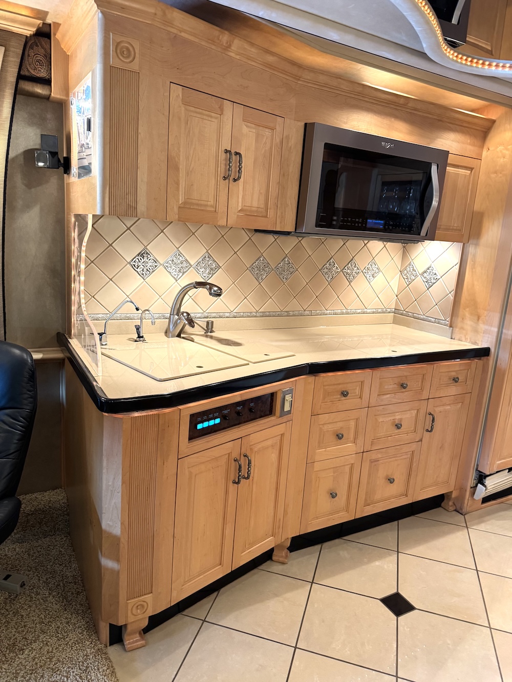 2002 Prevost Royale XLII For Sale