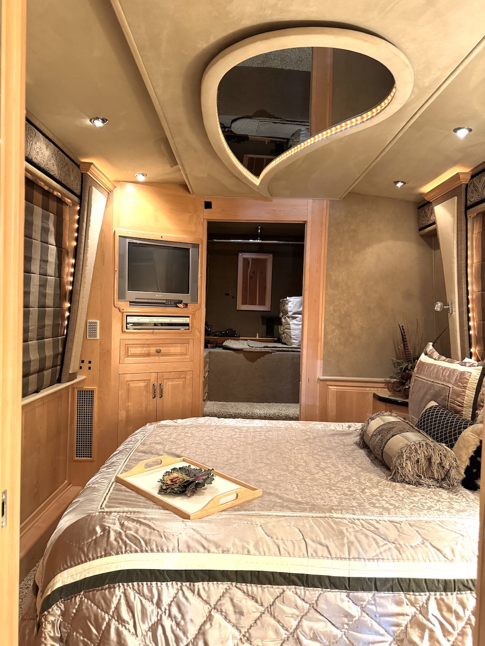 2002 Prevost Royale XLII For Sale
