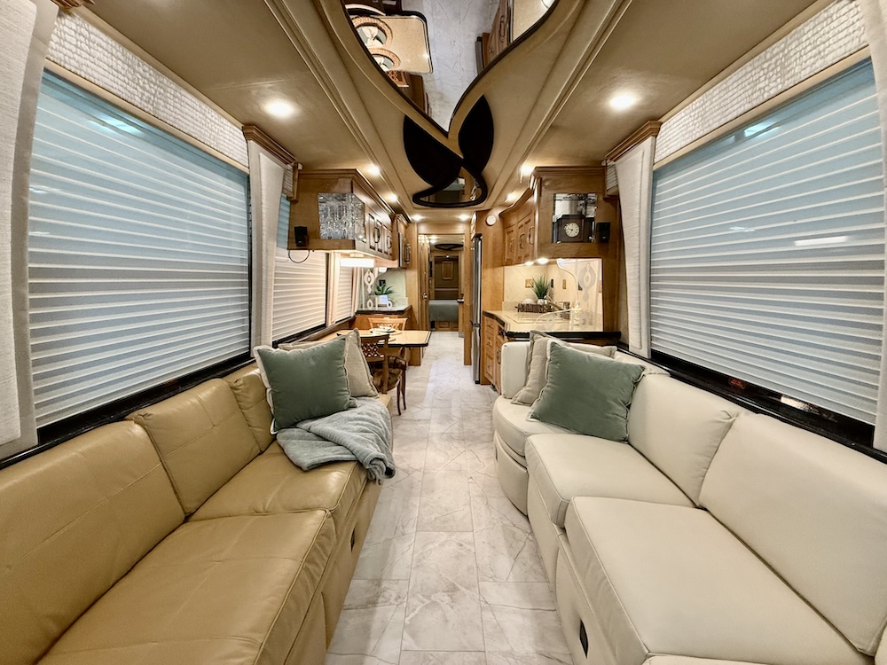 2002 Prevost  Royale XLII For Sale