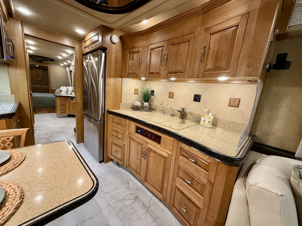 2002 Prevost  Royale XLII For Sale