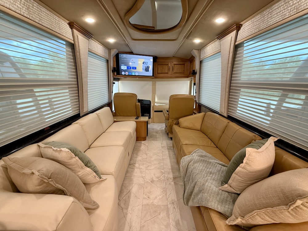 2002 Prevost  Royale XLII For Sale