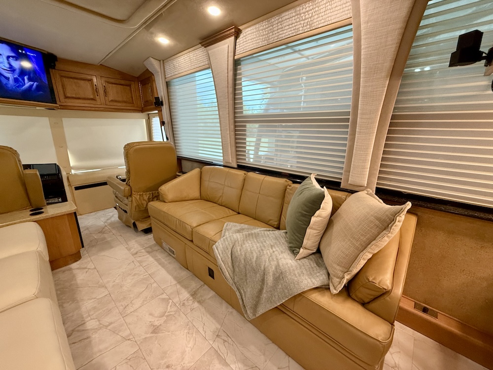 2002 Prevost  Royale XLII For Sale