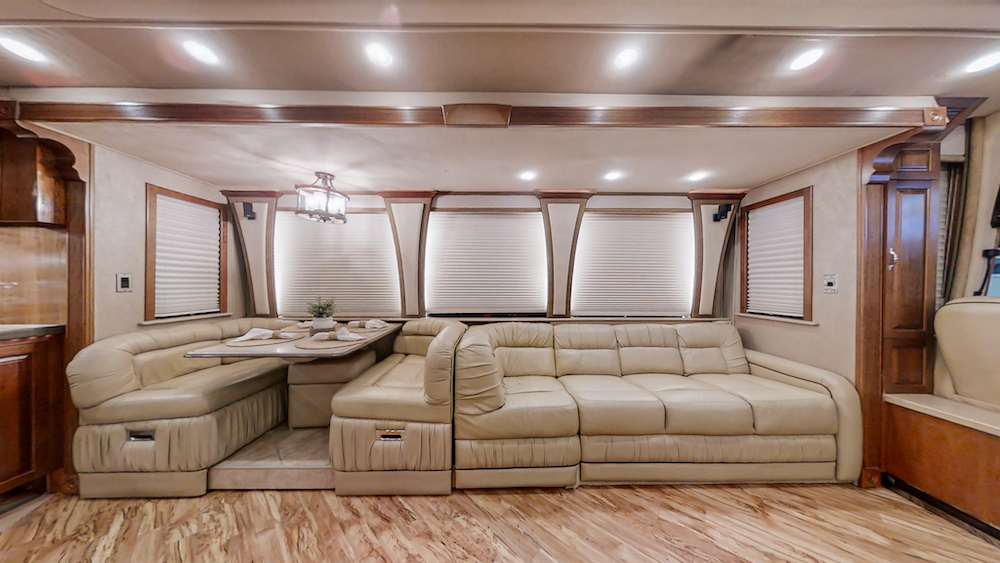 2002 Prevost Royale XLII For Sale