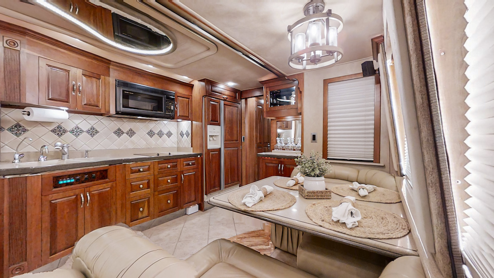 2002 Prevost Royale XLII For Sale