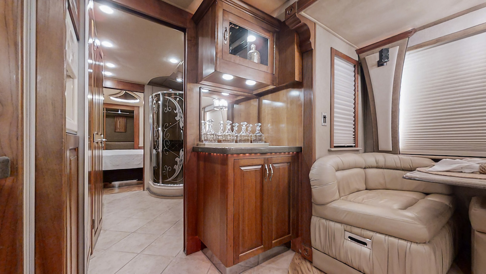 2002 Prevost Royale XLII For Sale