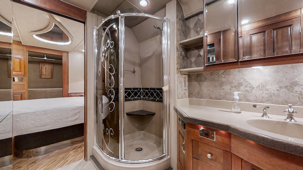 2002 Prevost Royale XLII For Sale