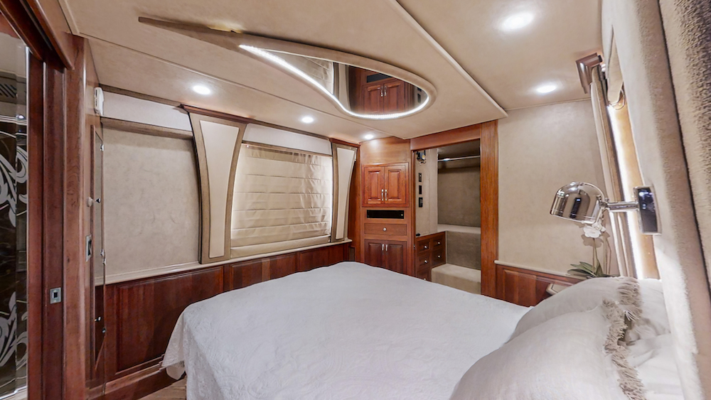 2002 Prevost Royale XLII For Sale