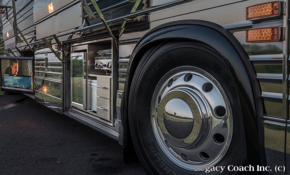 2003 Prevost Country Coach XLII For Sale