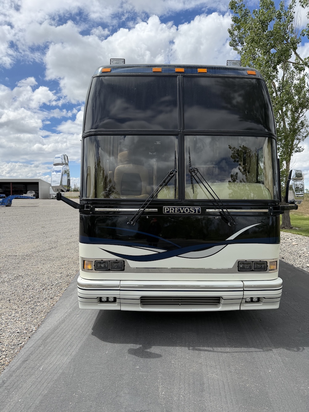 2003 Prevost Featherlite H3-45 For Sale