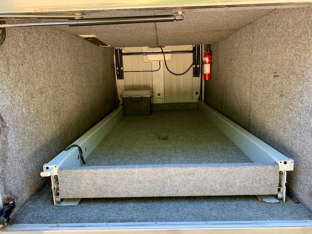 2003 Prevost Featherlite  H3-45 For Sale