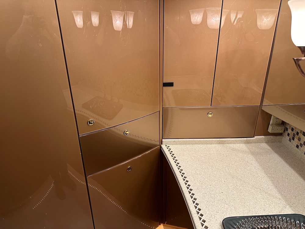 2003 Prevost Featherlite H3-45 For Sale