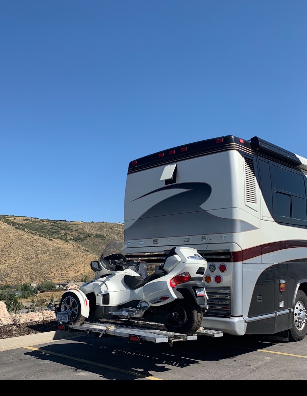 2002 Prevost Featherlite H3-45 For Sale