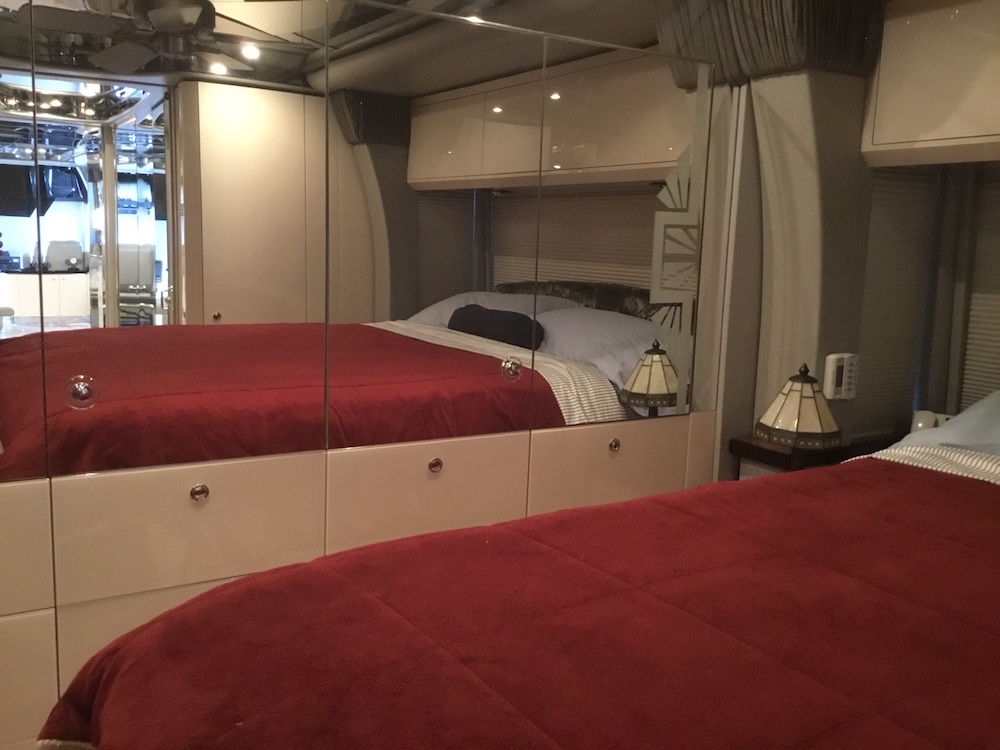 2003 Prevost Featherlite XLII For Sale