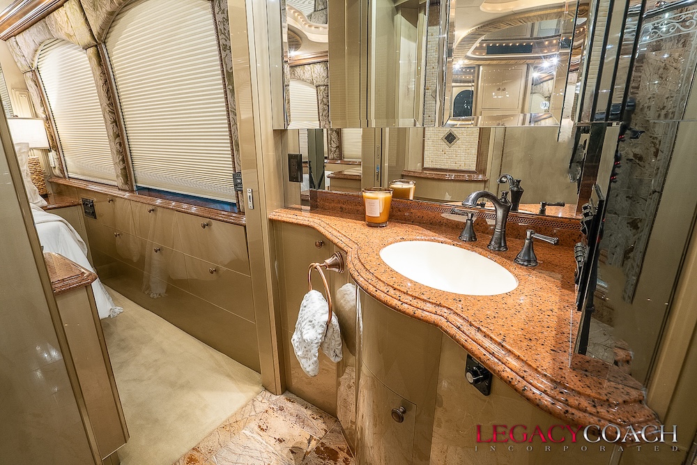 2003 Prevost Liberty XLII For Sale
