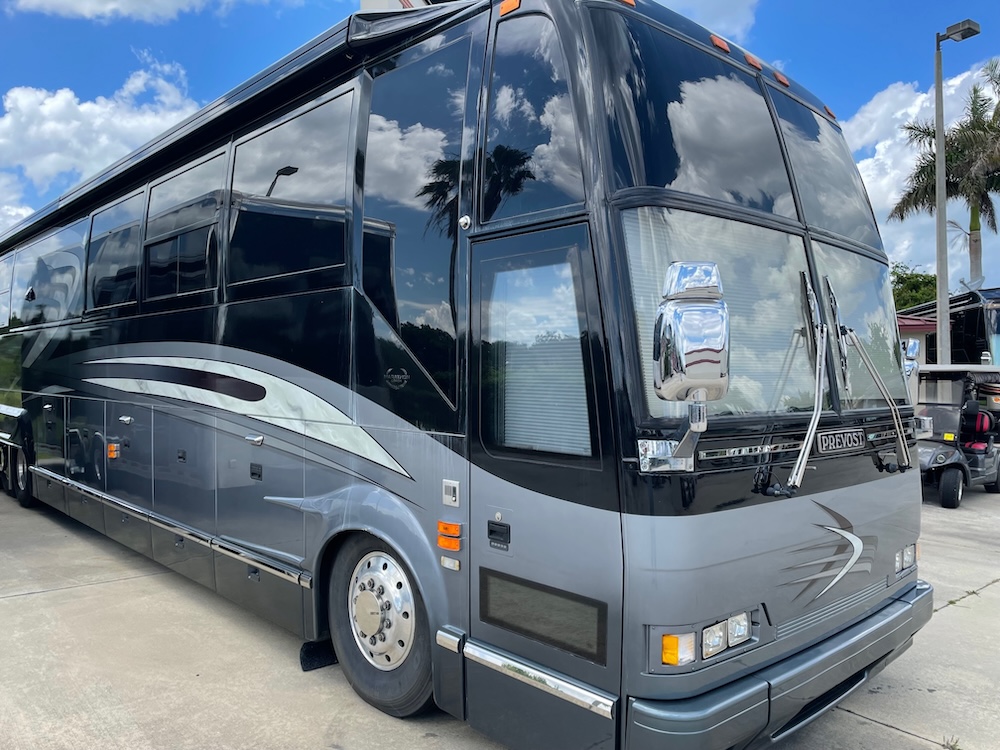 2003 Prevost Marathon H3-45 For Sale