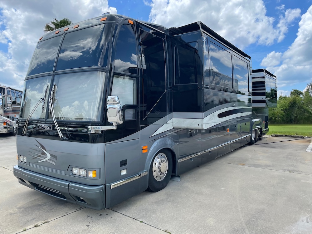 2003 Prevost Marathon H3-45 For Sale