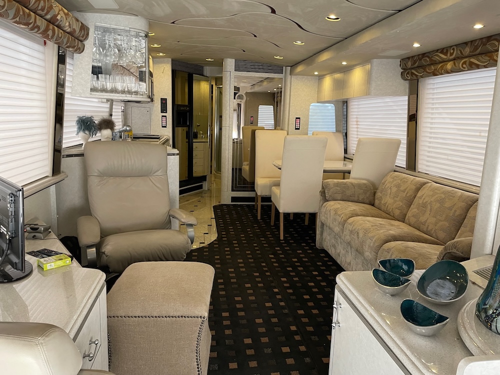 2003 Prevost Marathon H3-45 For Sale