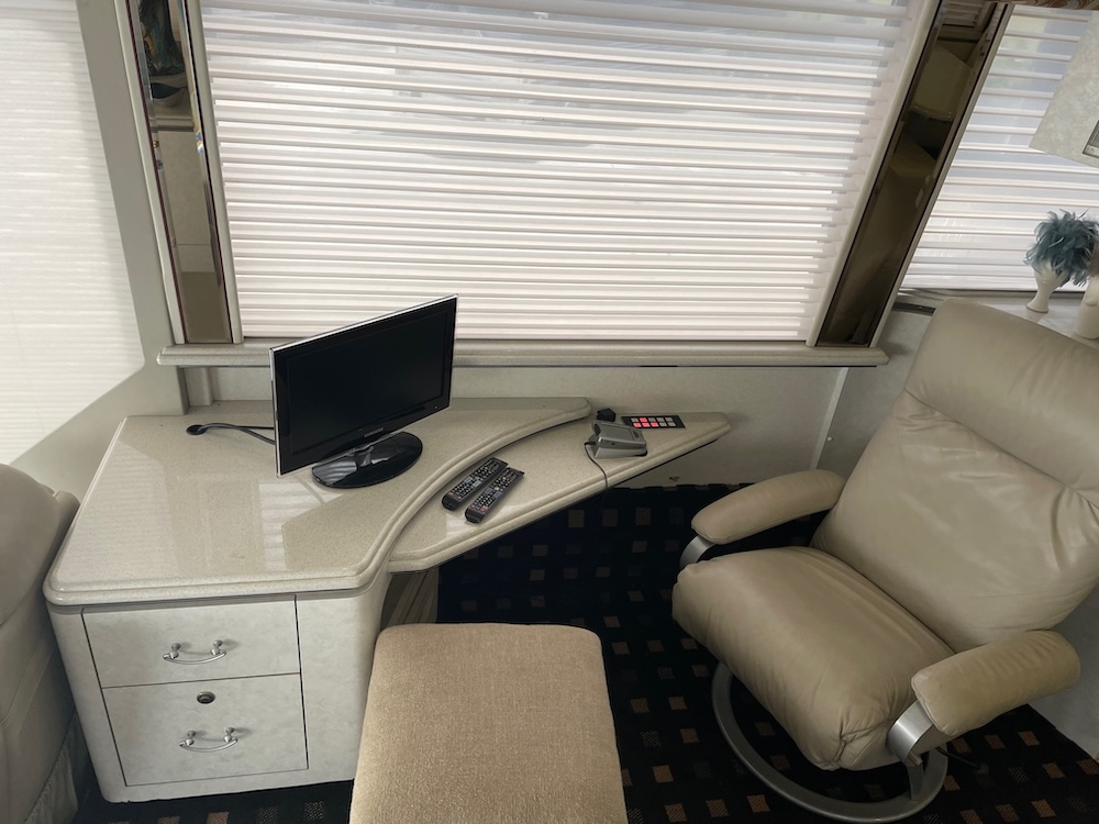 2003 Prevost Marathon H3-45 For Sale