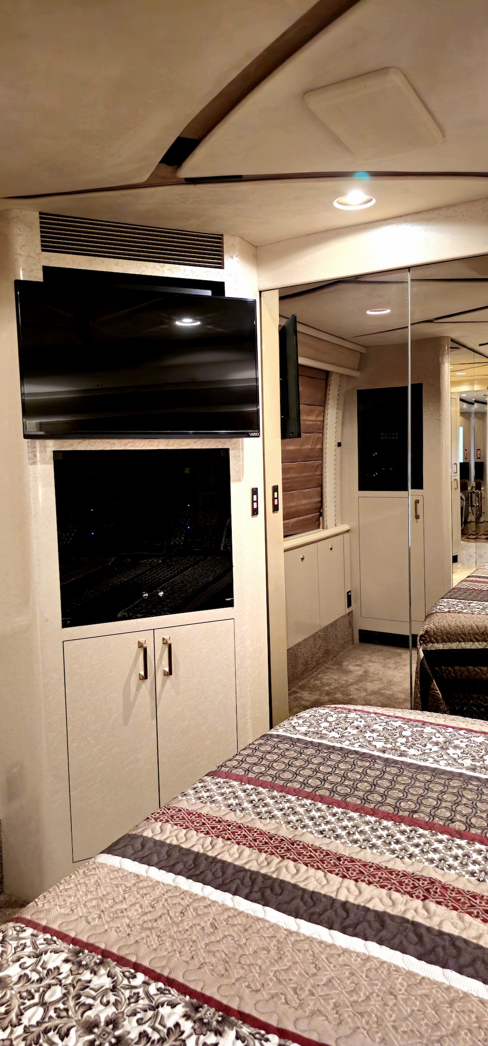 2003 Prevost Marathon XLII For Sale