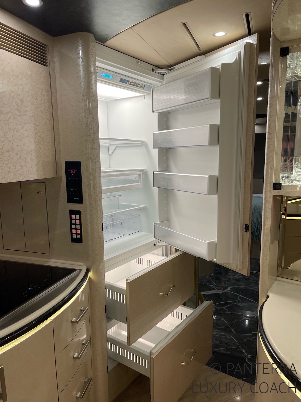 2003 Prevost  Marathon XLII For Sale