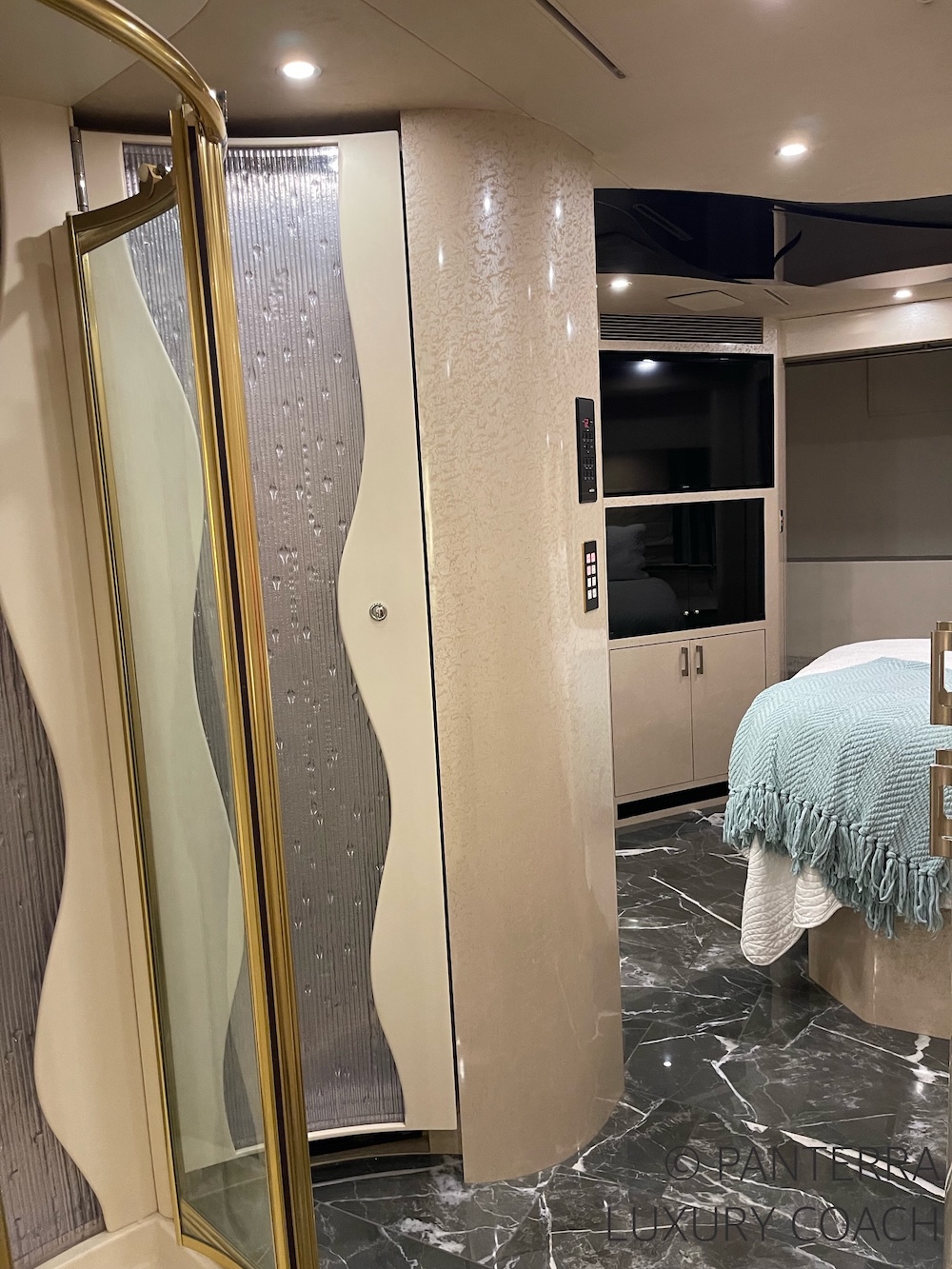2003 Prevost  Marathon XLII For Sale