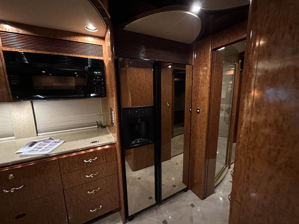 2003 Prevost Marathon XLII For Sale