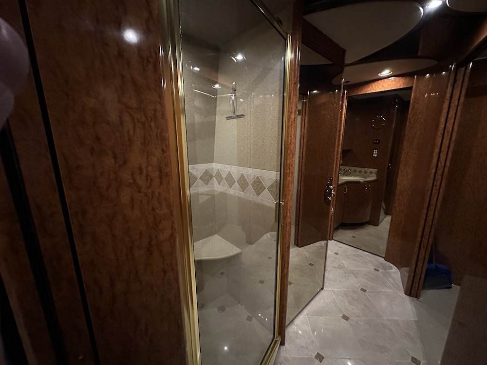 2003 Prevost Marathon XLII For Sale