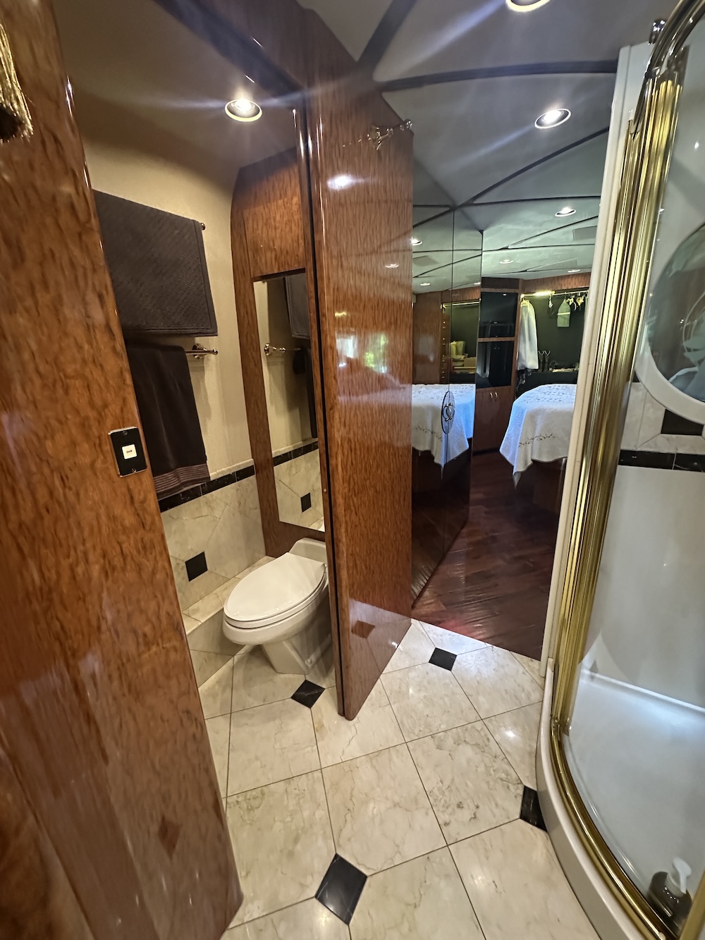 2003 Prevost Marathon XLII For Sale