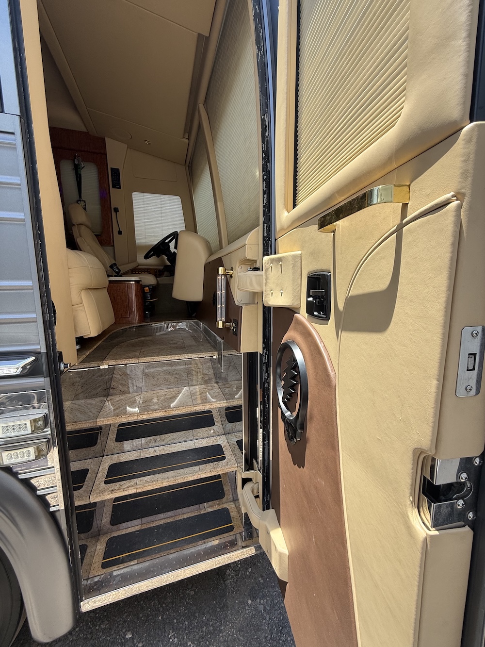 2003 Prevost Marathon XLII For Sale