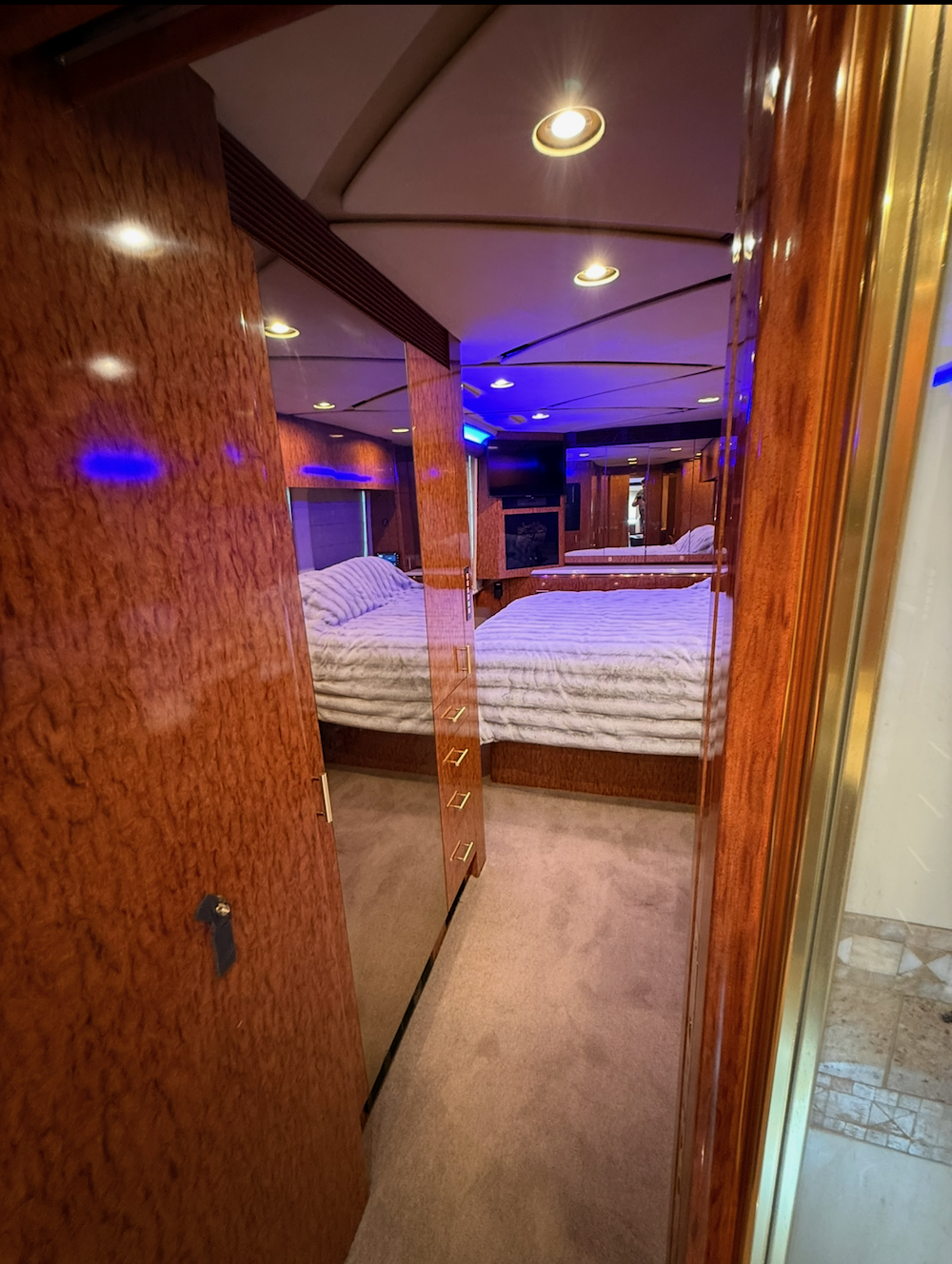 2003 Prevost Marathon XLII For Sale