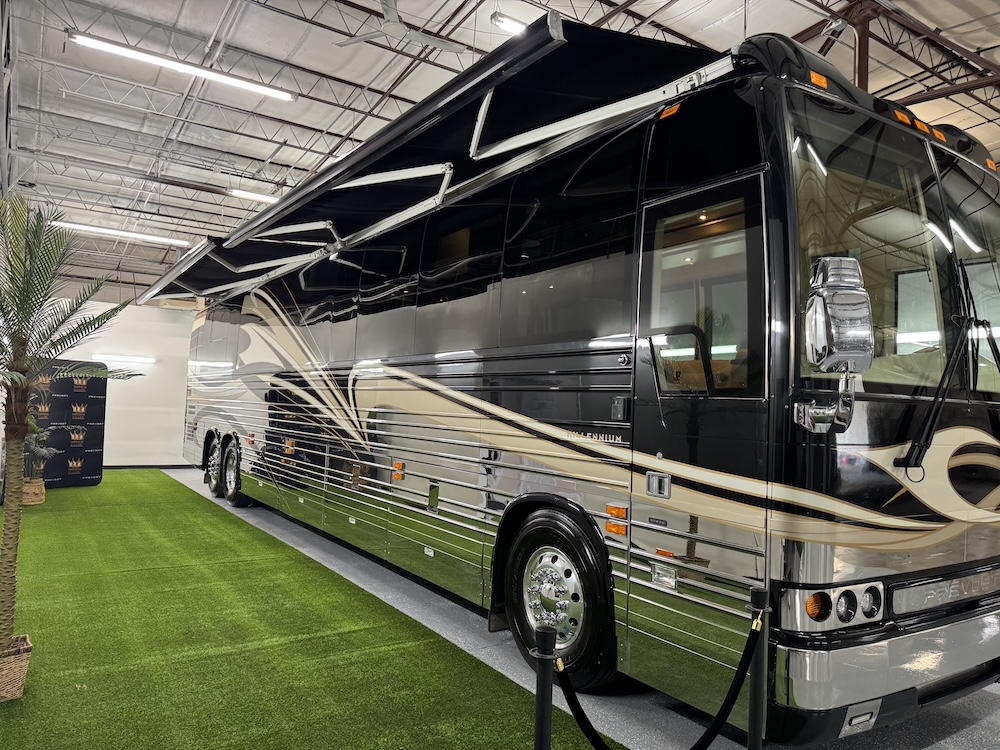 2003 Prevost Millennium XLII For Sale