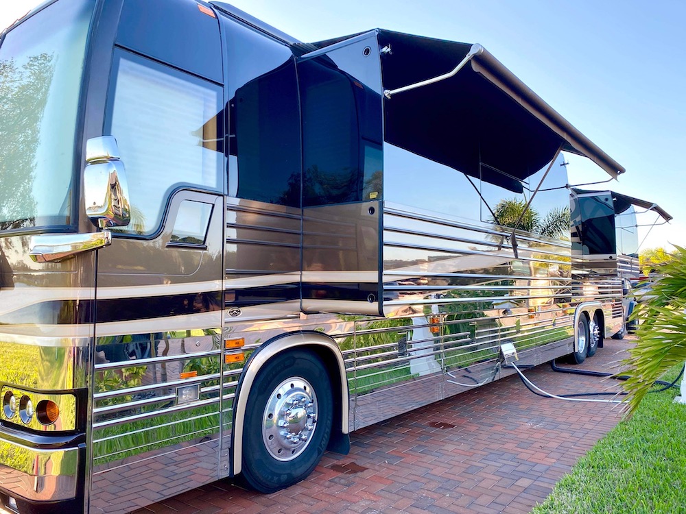 2003 Prevost Royale XLII For Sale