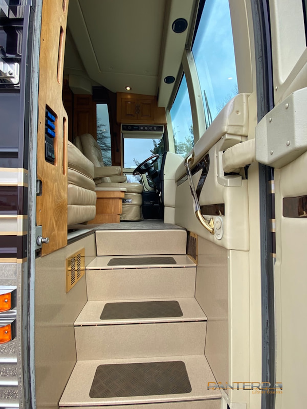 2003 Prevost Royale XLII For Sale