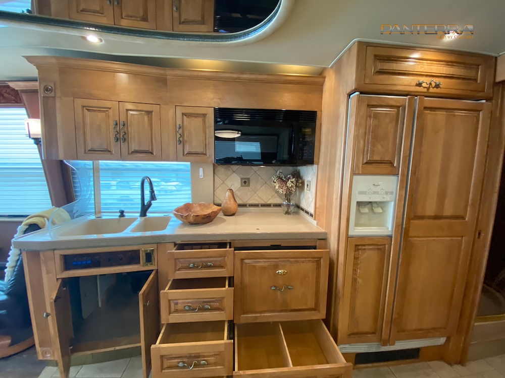 2003 Prevost Royale XLII For Sale