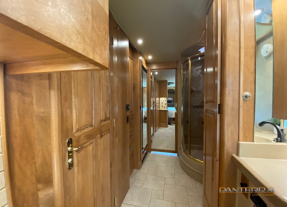 2003 Prevost Royale XLII For Sale