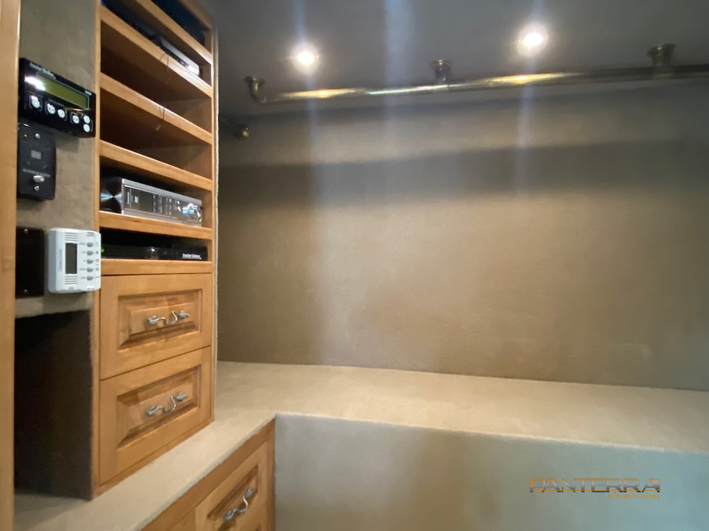 2003 Prevost Royale XLII For Sale