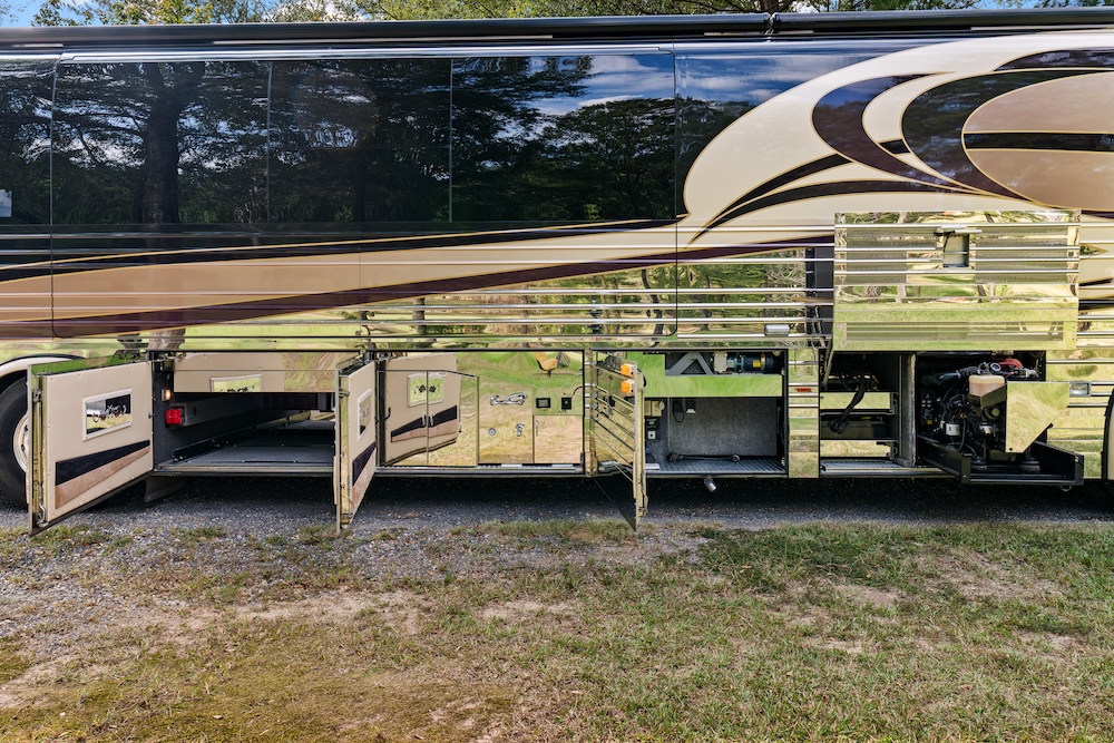 2003 Prevost XLII For Sale