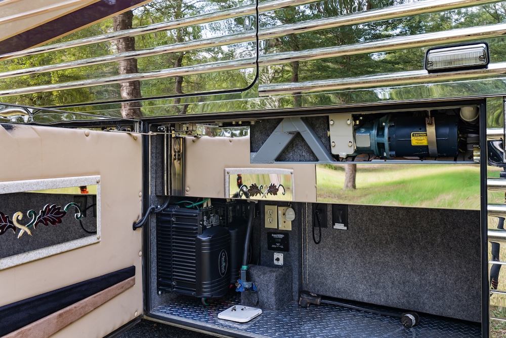 2003 Prevost XLII For Sale