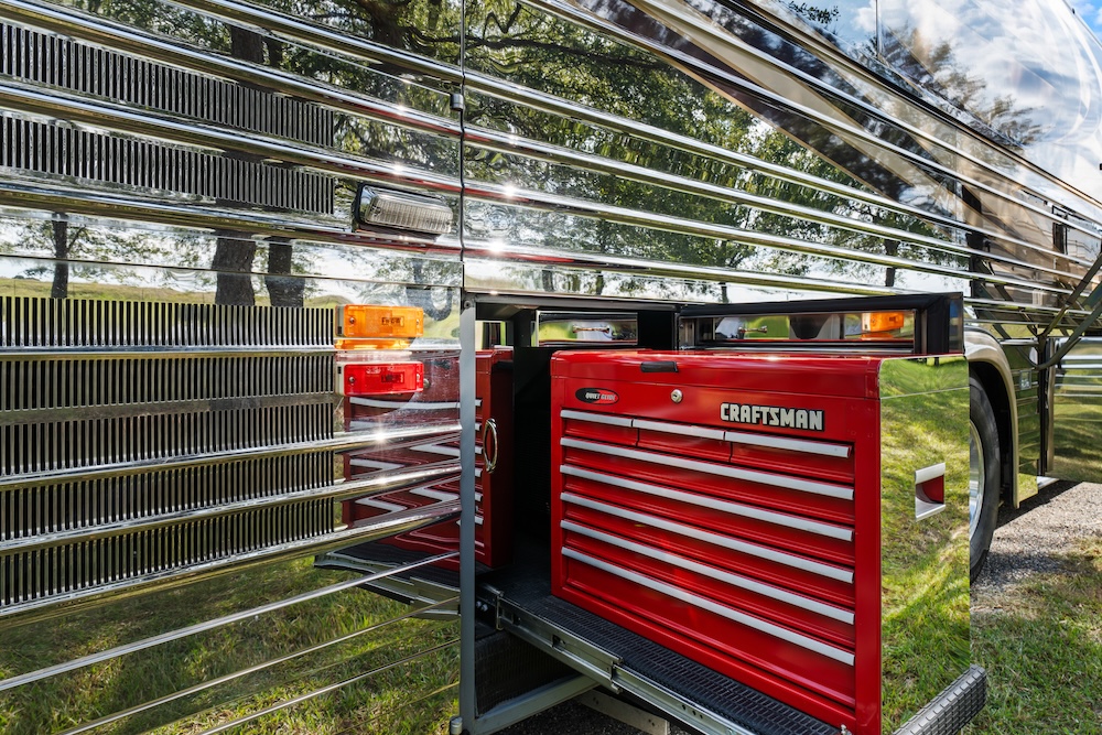 2003 Prevost XLII For Sale