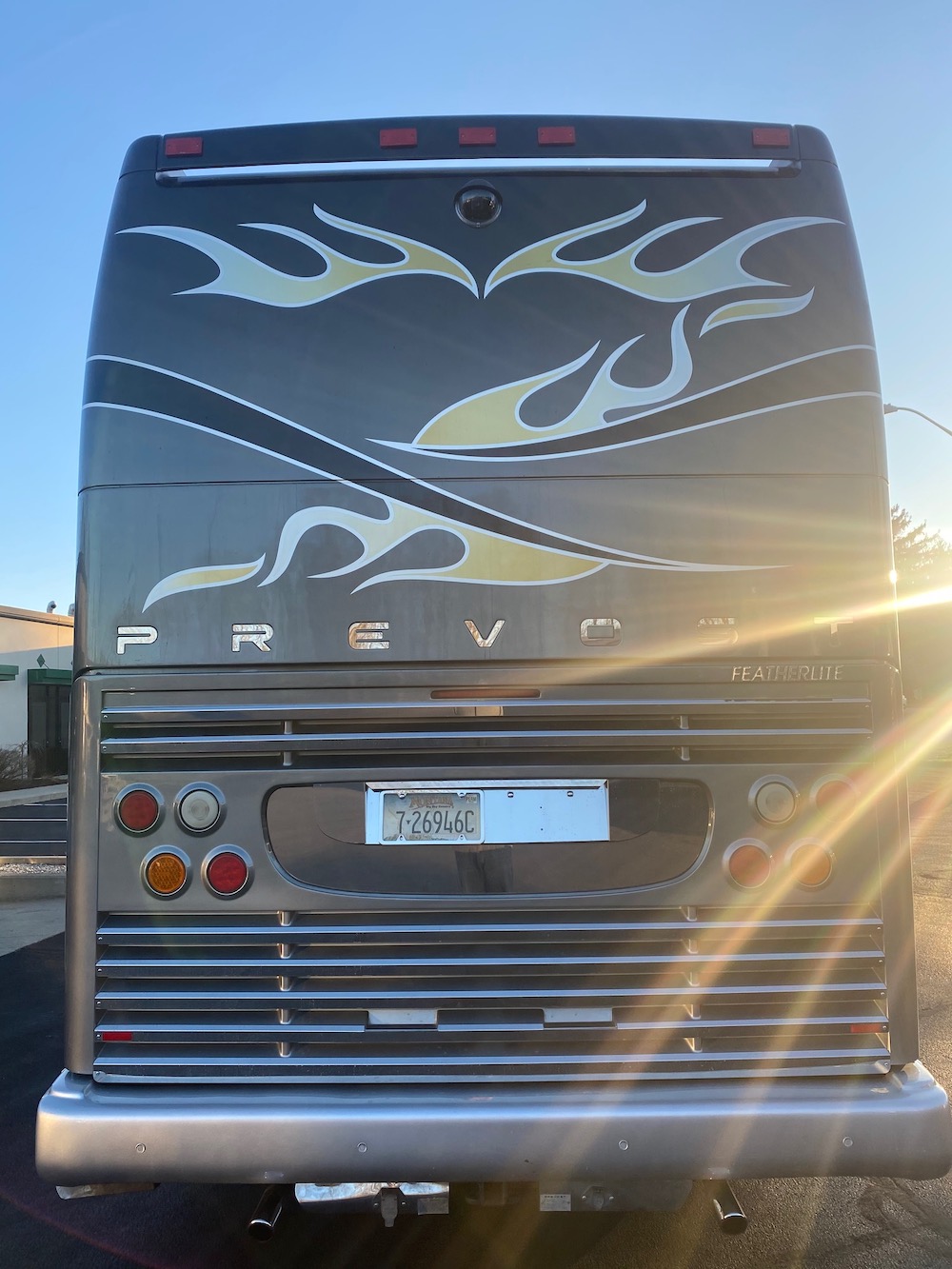 2004 Prevost Featherlite H3-45 For Sale