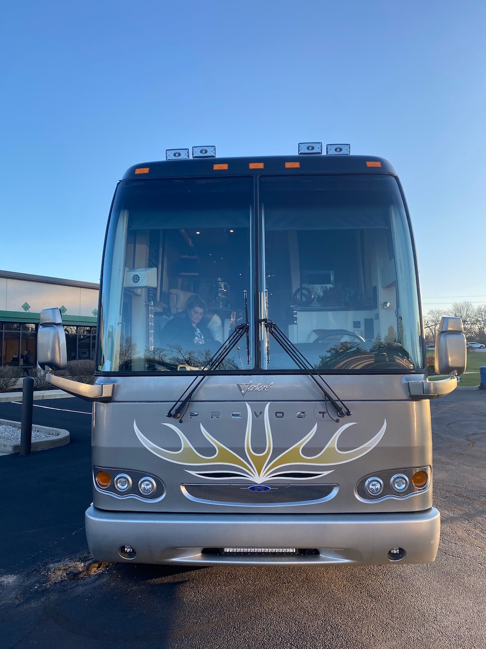 2004 Prevost Featherlite H3-45 For Sale