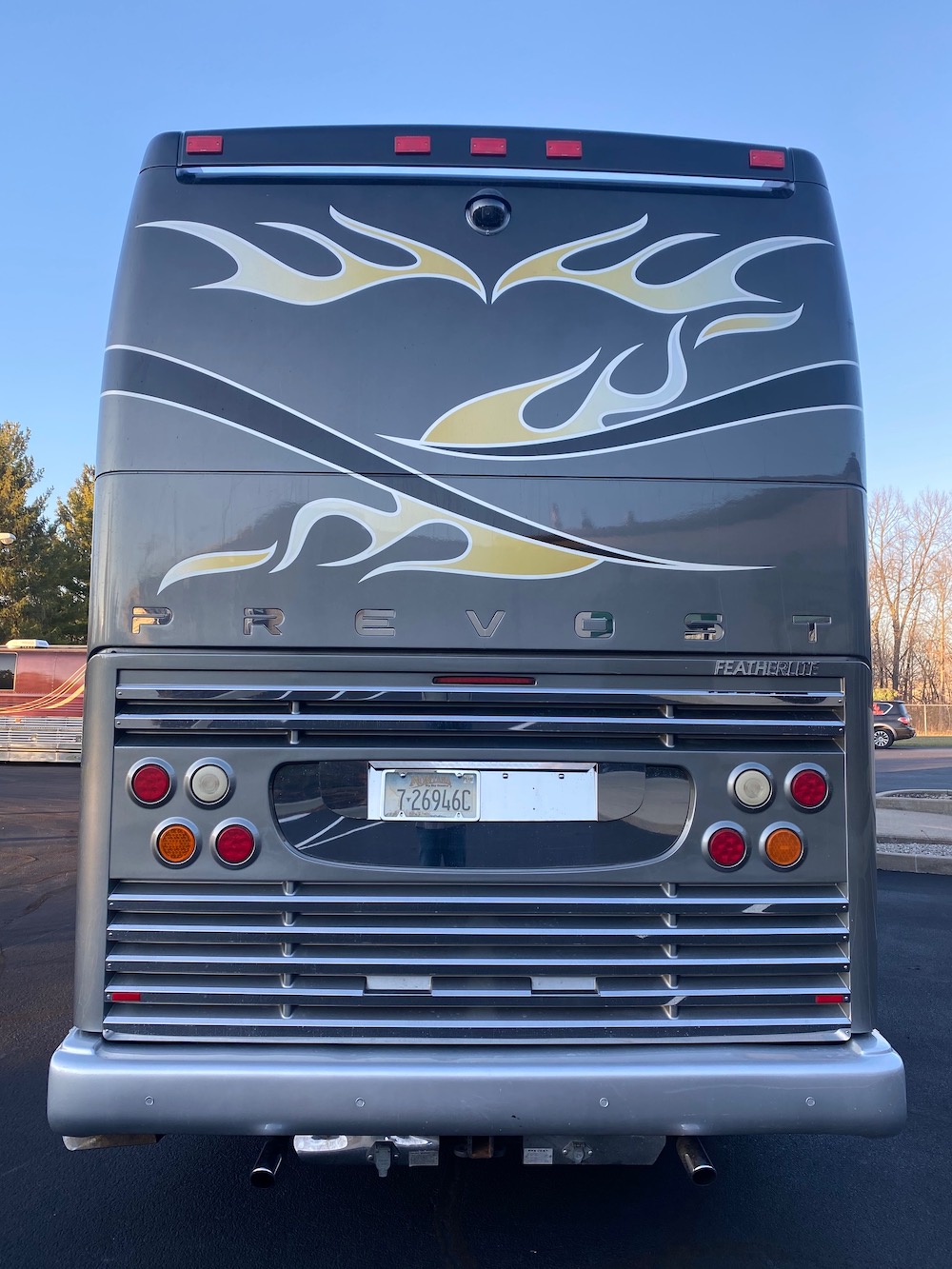 2004 Prevost Featherlite H3-45 For Sale