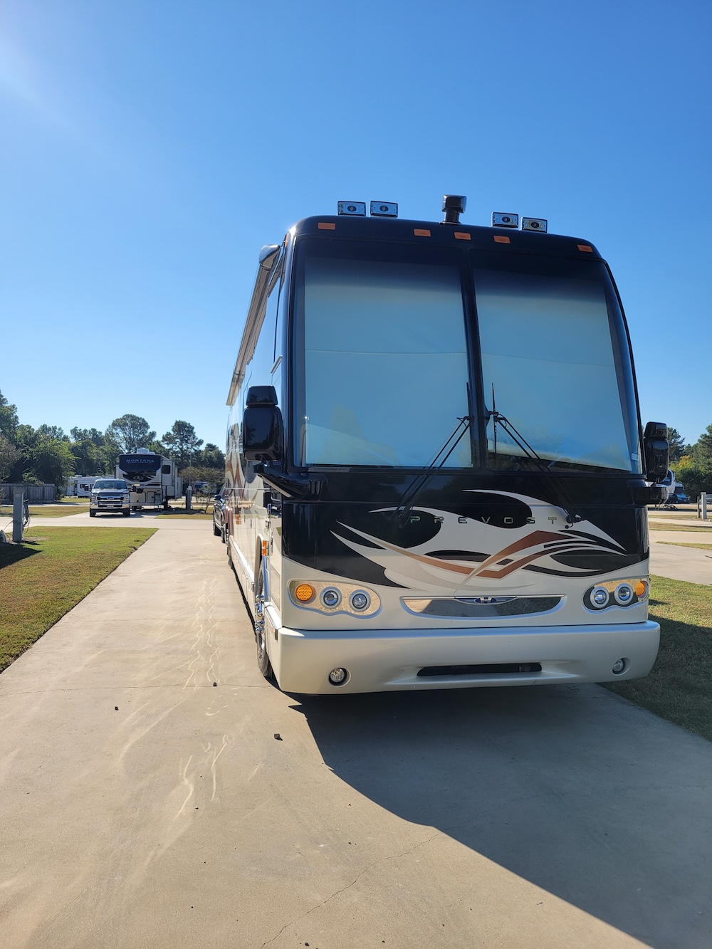 2004 Prevost Featherlite H3-45 For Sale