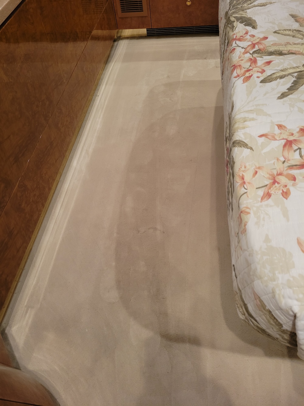 2004 Prevost Featherlite H3-45 For Sale