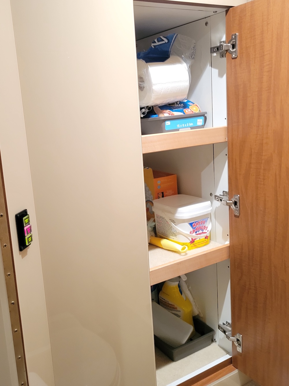 2004 Prevost Featherlite H3-45 For Sale