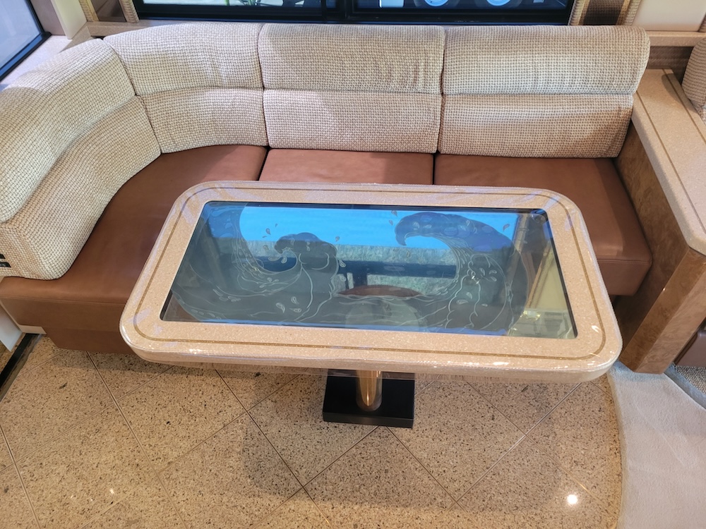 2004 Prevost Featherlite H3-45 For Sale