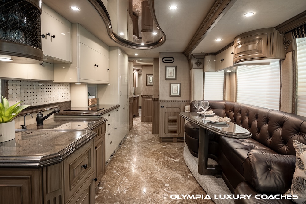 2004 Prevost Liberty XLII For Sale