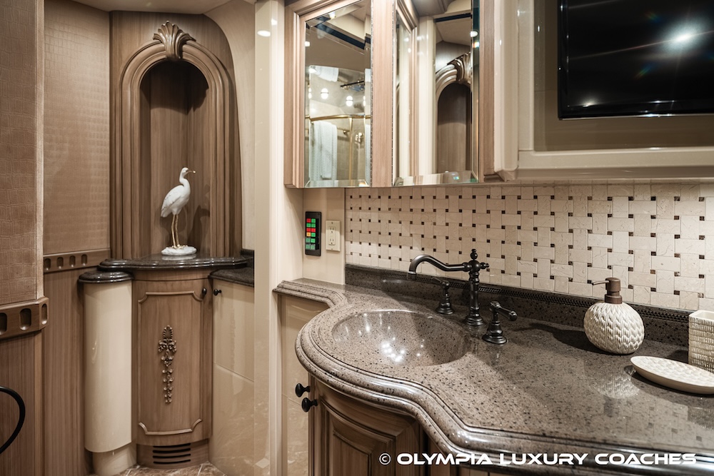 2004 Prevost Liberty XLII For Sale