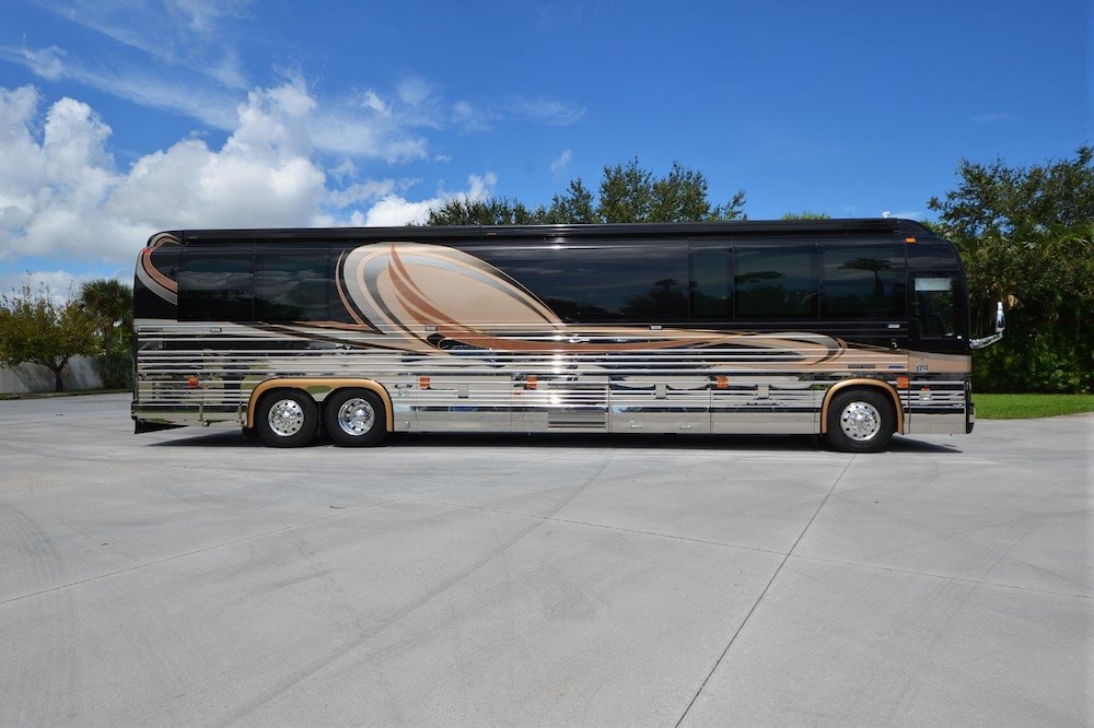 2004 Prevost Liberty XLII For Sale